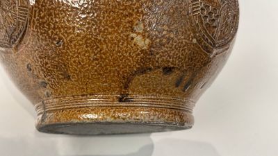 A globular stoneware jug with three coat of arms medallions, Germany, 16th C. — photo 14