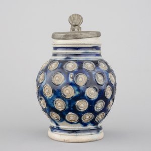 A globular Westerwald stoneware jug with appliques and pewter lid, dated 1689 — photo 5
