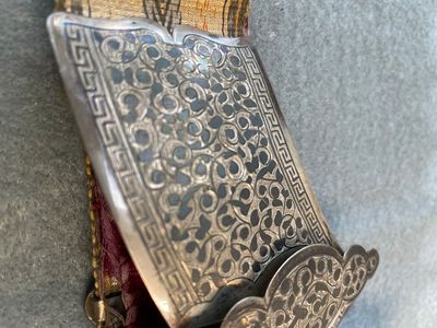 A gold lame woman's belt, a breast ornament and a silver karwat, Caucasus and Afghanistan, 19th C. — photo 2
