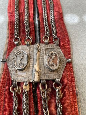 A gold lame woman's belt, a breast ornament and a silver karwat, Caucasus and Afghanistan, 19th C. — photo 5