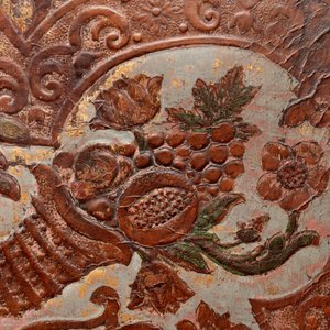 A gold leather fragment with floral design mounted on a wooden panel, Mechelen, 18th C. — photo 6