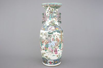 A good Chinese famille rose porcelain vase with a garden scene, 19th C.