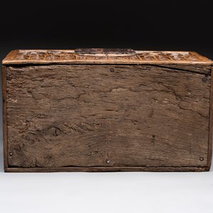 A Gothic Revival oak casket with wrought-iron mounts, 19th C. — 照片 8