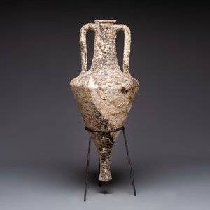 A Greco-Roman wine amphora, 2nd/1st C. B.C. — photo 3