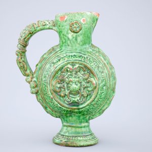 A green glazed Saintonge relief decorated jug, France, 17th C. — 照片 4