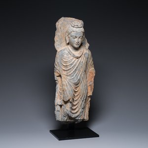 A grey schist figure of Buddha Shakyamuni, Gandhara, 3rd/4th C. — photo 1