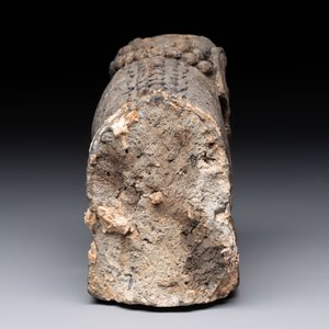 A grey stoneware Buddhist lion, Southeast Asia, 19th C. — foto 5