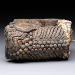 A grey stoneware Buddhist lion, Southeast Asia, 19th C. — foto 6