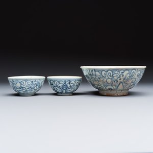 A group of 11 Chinese blue and white and white-glazed wares — photo 11