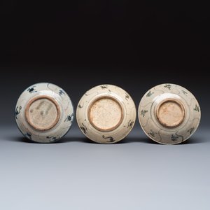 A group of 11 Chinese blue and white and white-glazed wares — photo 3