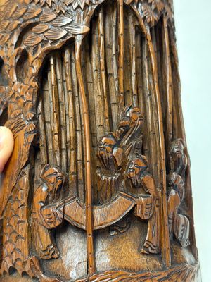 A group of 11 Chinese carved bamboo and wooden works, 19/20th C. — photo 17