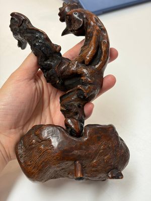 A group of 11 Chinese carved bamboo and wooden works, 19/20th C. — photo 3