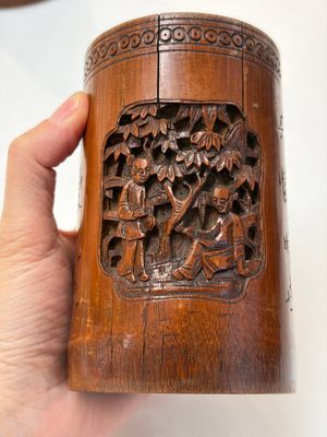 A group of 11 Chinese carved bamboo and wooden works, 19/20th C. — photo 53