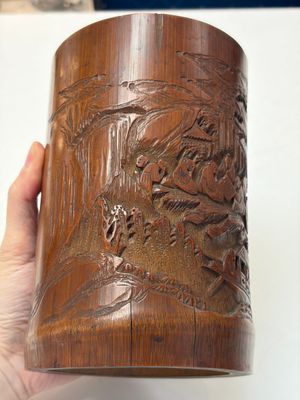 A group of 11 Chinese carved bamboo and wooden works, 19/20th C. — photo 60