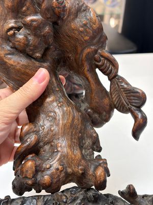 A group of 11 Chinese carved bamboo and wooden works, 19/20th C. — photo 6