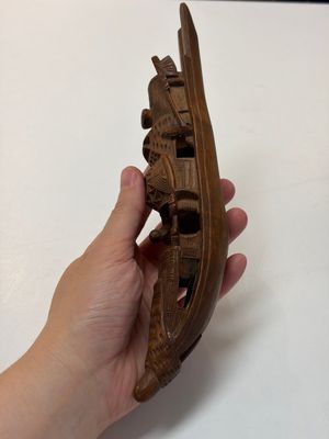 A group of 11 Chinese carved bamboo and wooden works, 19/20th C. — photo 64
