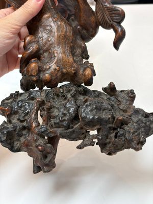 A group of 11 Chinese carved bamboo and wooden works, 19/20th C. — photo 7