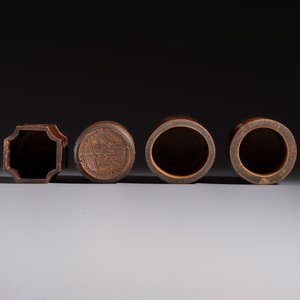 A group of 11 Chinese carved bamboo and wooden works, 19/20th C. — photo 12