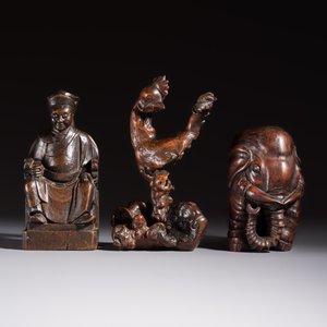 A group of 11 Chinese carved bamboo and wooden works, 19/20th C. — photo 14