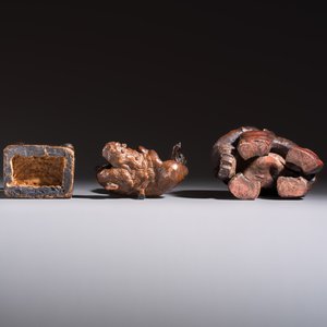 A group of 11 Chinese carved bamboo and wooden works, 19/20th C. — photo 19
