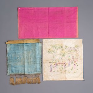A group of 11 Chinese embroidered silk panels, purses and ornaments, 19/20th C. — 照片 5