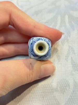 A group of 12 Chinese blue and white miniature vases and a small bottle vase, Kangxi — photo 55