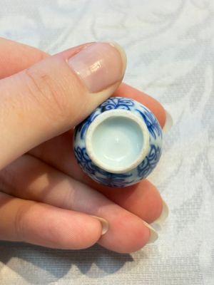 A group of 12 Chinese blue and white miniature vases and a small bottle vase, Kangxi — photo 68