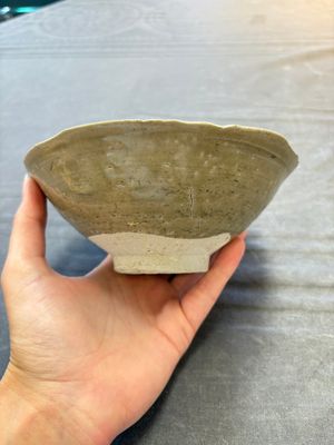A group of 12 Chinese celadon-glazed bowls with incised floral design from the Jepara shipwreck, Fujian kilns, Song — photo 1