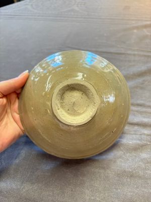 A group of 12 Chinese celadon-glazed bowls with incised floral design from the Jepara shipwreck, Fujian kilns, Song — photo 32