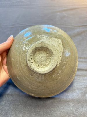 A group of 12 Chinese celadon-glazed bowls with incised floral design from the Jepara shipwreck, Fujian kilns, Song — photo 36