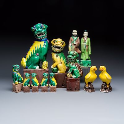A group of 12 Chinese sancai-glazed sculptures, 19/20th C.