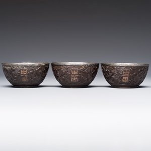 A group of 12 Chinese silver-lined coconut 'Shou 壽' bowls and cups, Wang Hengxin 王恆馨 marks, 19/20th C. — foto 2
