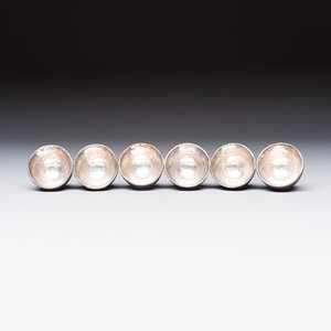 A group of 12 Chinese silver-lined coconut 'Shou 壽' bowls and cups, Wang Hengxin 王恆馨 marks, 19/20th C. — foto 18