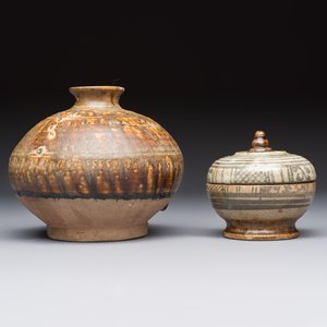 A group of 12 Sukhothai and Sawankhalok ceramics, Thailand, 15th C. and later — photo 20