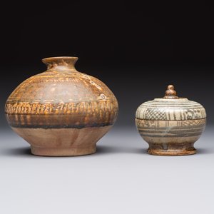 A group of 12 Sukhothai and Sawankhalok ceramics, Thailand, 15th C. and later — photo 23