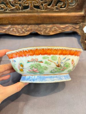 A group of 14 Chinese and Samson, Paris porcelain wares, 18/19th C. — foto 16