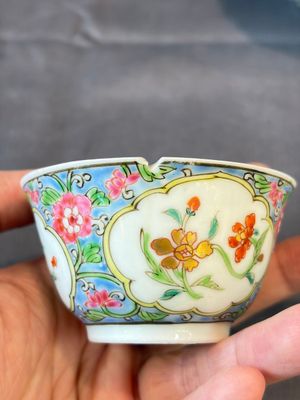 A group of 14 Chinese and Samson, Paris porcelain wares, 18/19th C. — foto 42