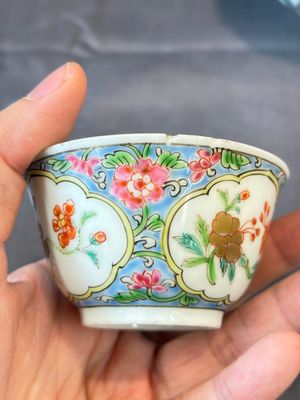 A group of 14 Chinese and Samson, Paris porcelain wares, 18/19th C. — foto 44