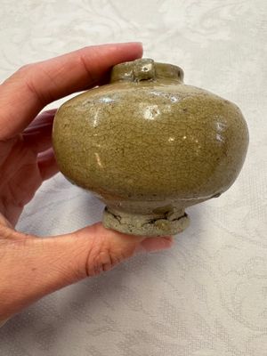 A group of 15 Chinese and Southeast Asian celadon and brown-glazed wares, 15th C. and later — photo 103