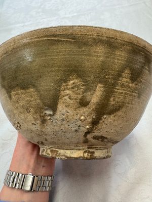A group of 15 Chinese and Southeast Asian celadon and brown-glazed wares, 15th C. and later — photo 164