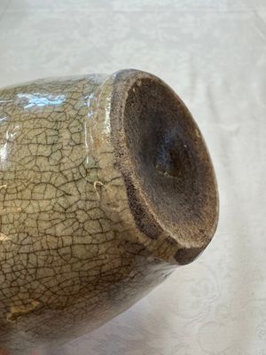 A group of 15 Chinese and Southeast Asian celadon and brown-glazed wares, 15th C. and later — photo 38