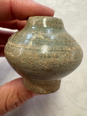 A group of 15 Chinese and Southeast Asian celadon and brown-glazed wares, 15th C. and later — photo 68
