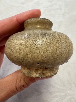 A group of 15 Chinese and Southeast Asian celadon and brown-glazed wares, 15th C. and later — photo 92
