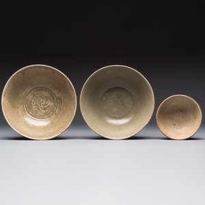 A group of 15 Chinese and Southeast Asian celadon and brown-glazed wares, 15th C. and later — photo 12