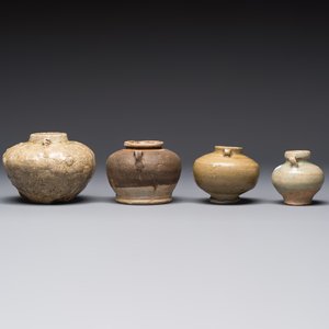 A group of 15 Chinese and Southeast Asian celadon and brown-glazed wares, 15th C. and later — photo 17