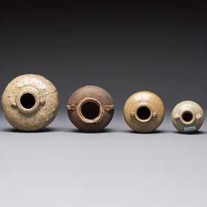 A group of 15 Chinese and Southeast Asian celadon and brown-glazed wares, 15th C. and later — photo 18