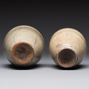 A group of 15 Chinese and Southeast Asian celadon and brown-glazed wares, 15th C. and later — photo 7