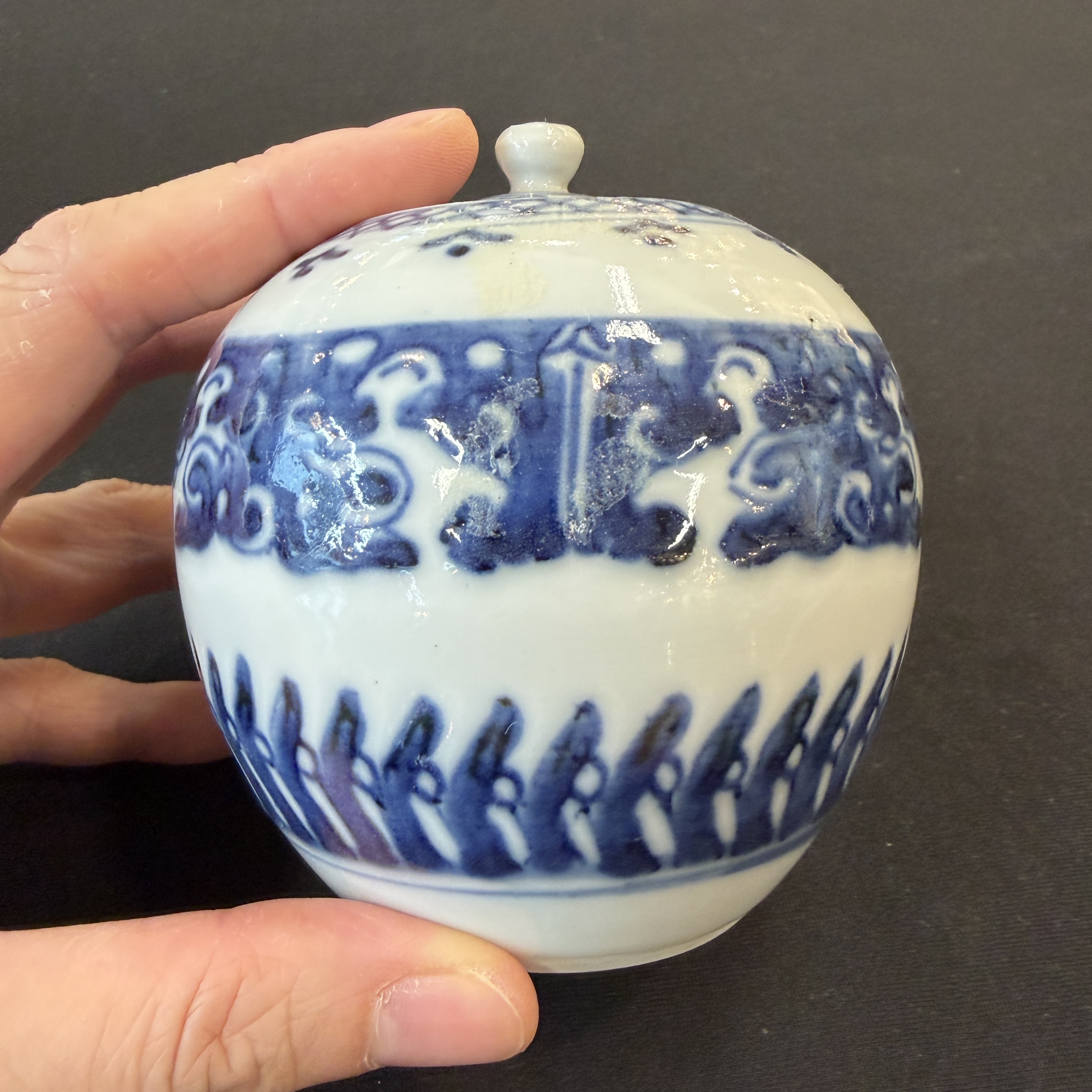 A group of 16 Chinese blue and white wares — photo 72