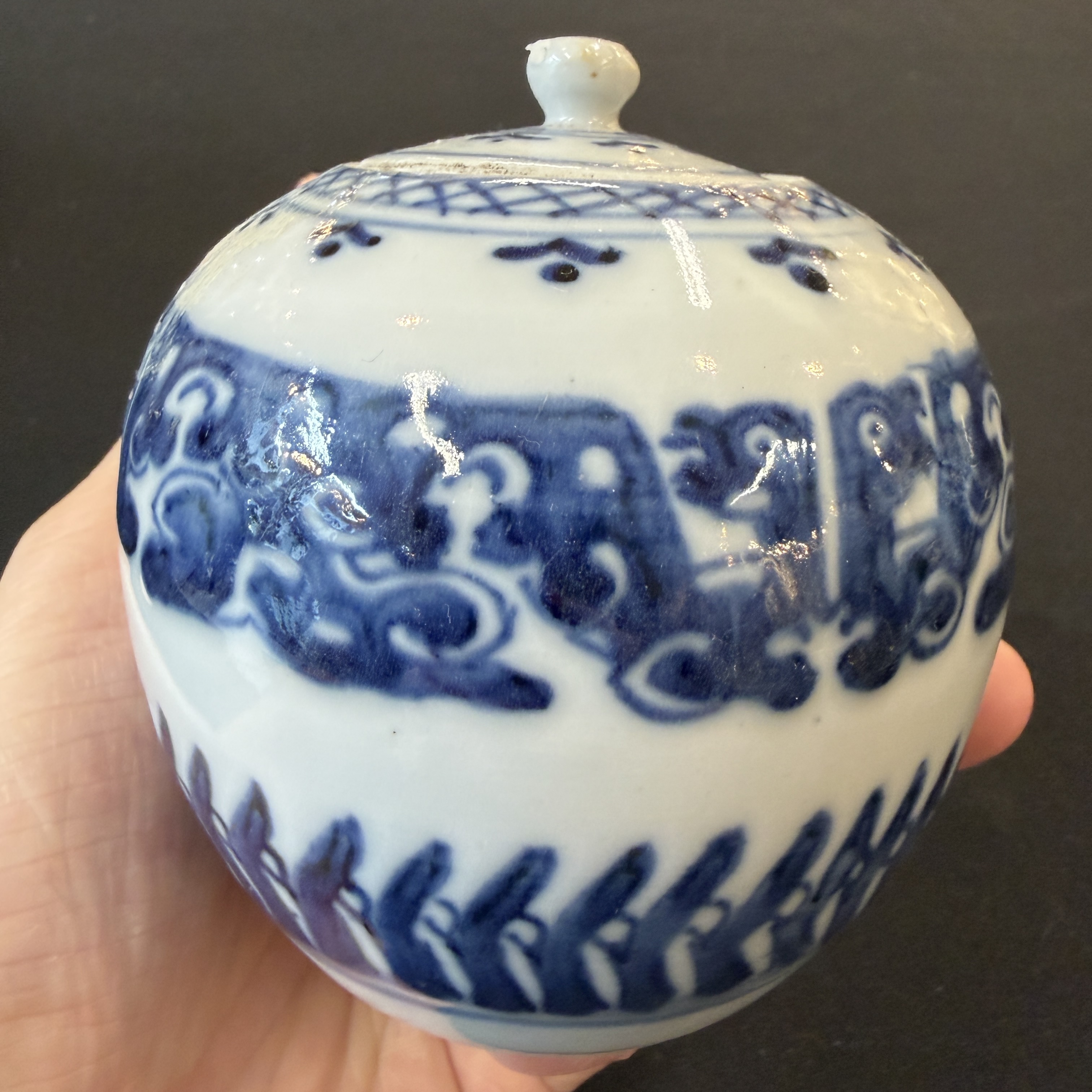 A group of 16 Chinese blue and white wares — photo 75