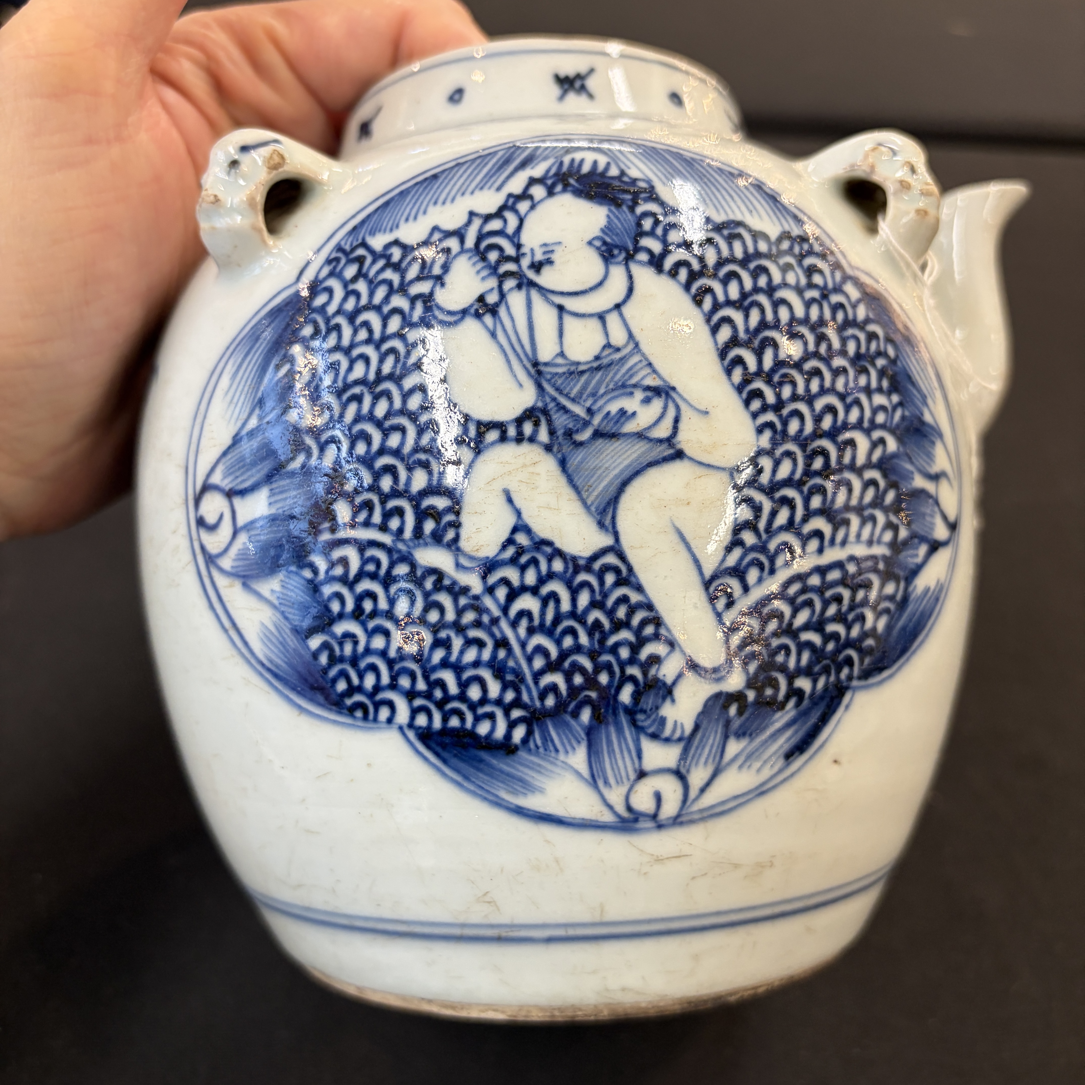 A group of 16 Chinese blue and white wares — photo 81